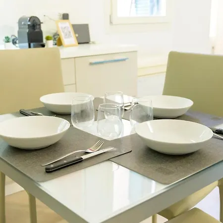 Cozy Modern Loft With Parking - Bemyhost Appartement *