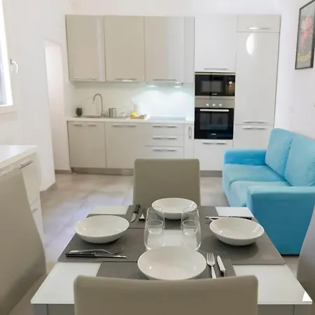 Cozy Modern Loft With Parking - Bemyhost